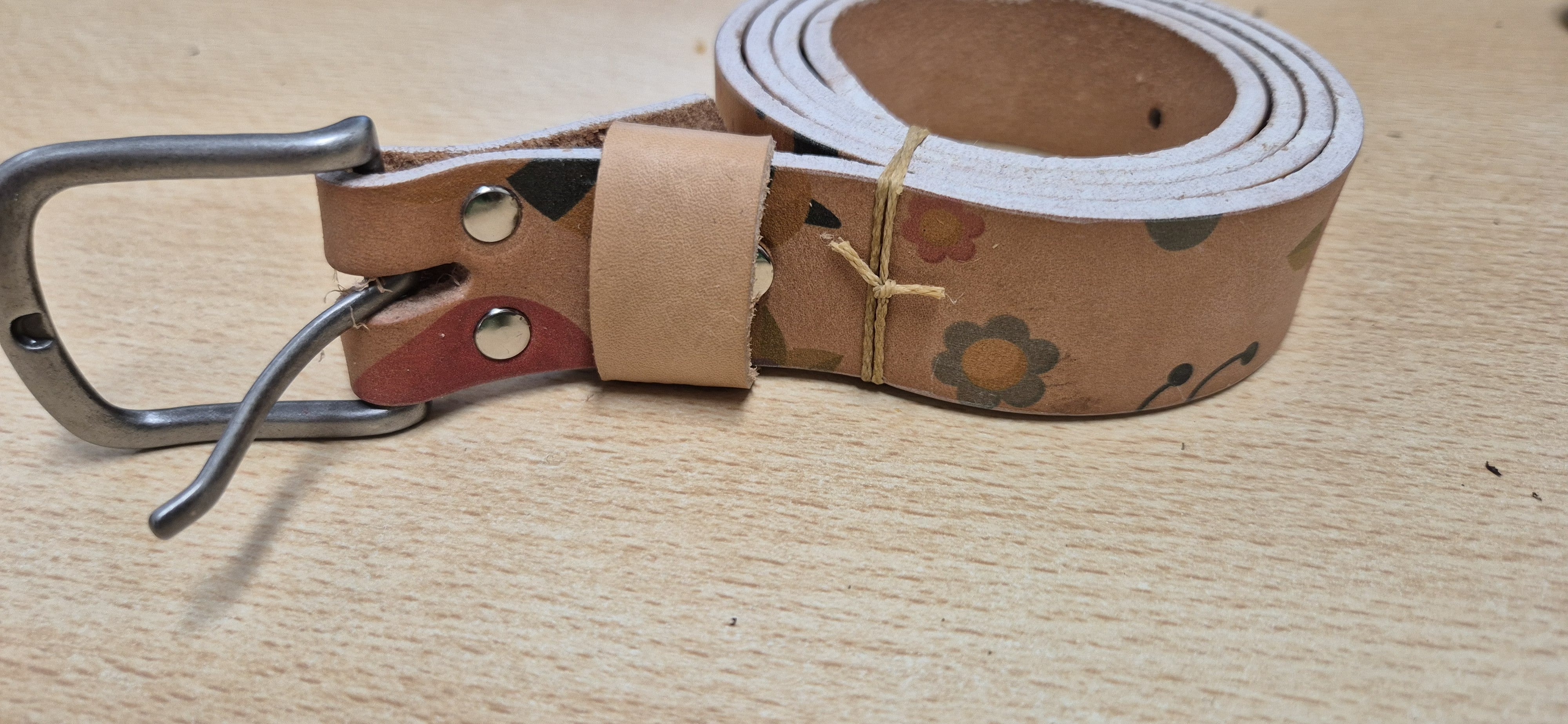 Ladies leather belt plain