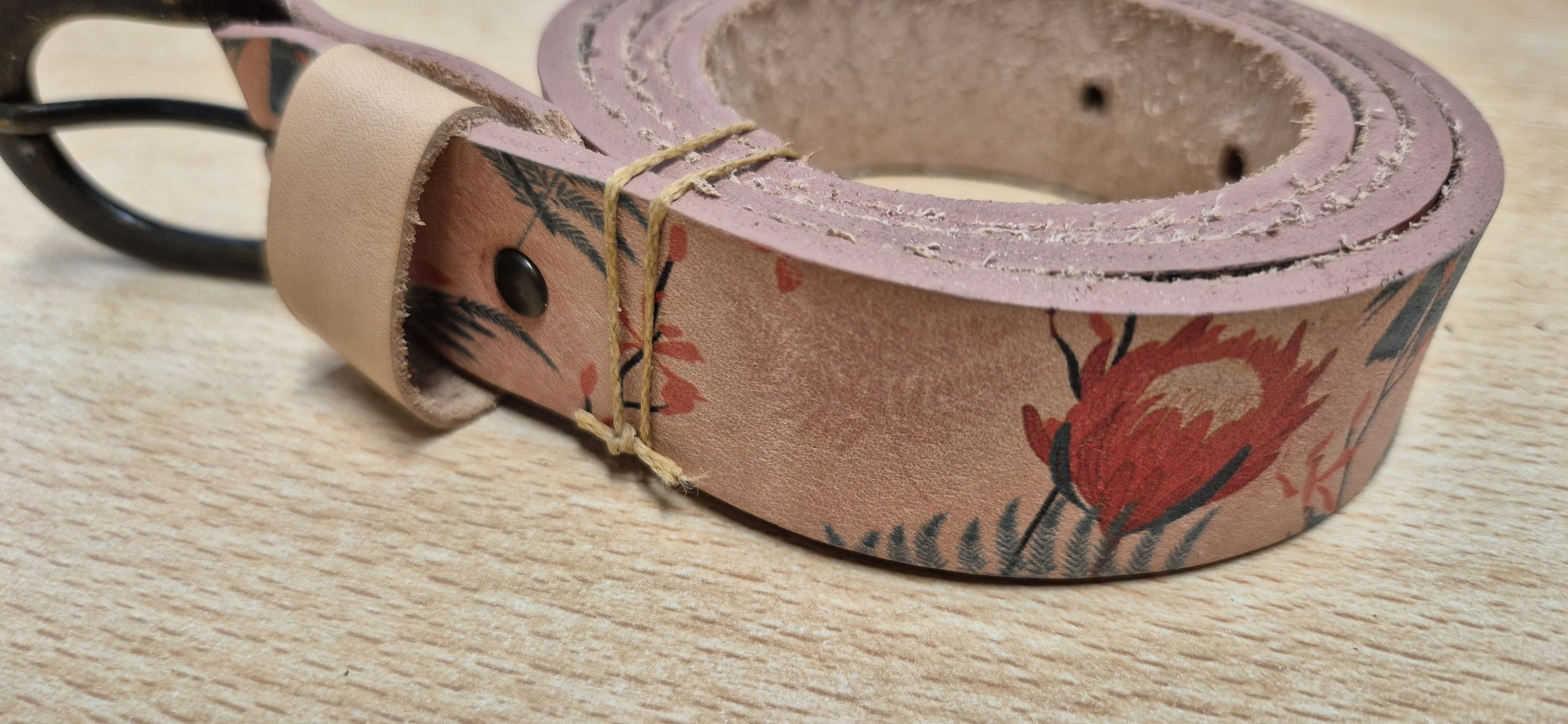 Ladies leather belt plain