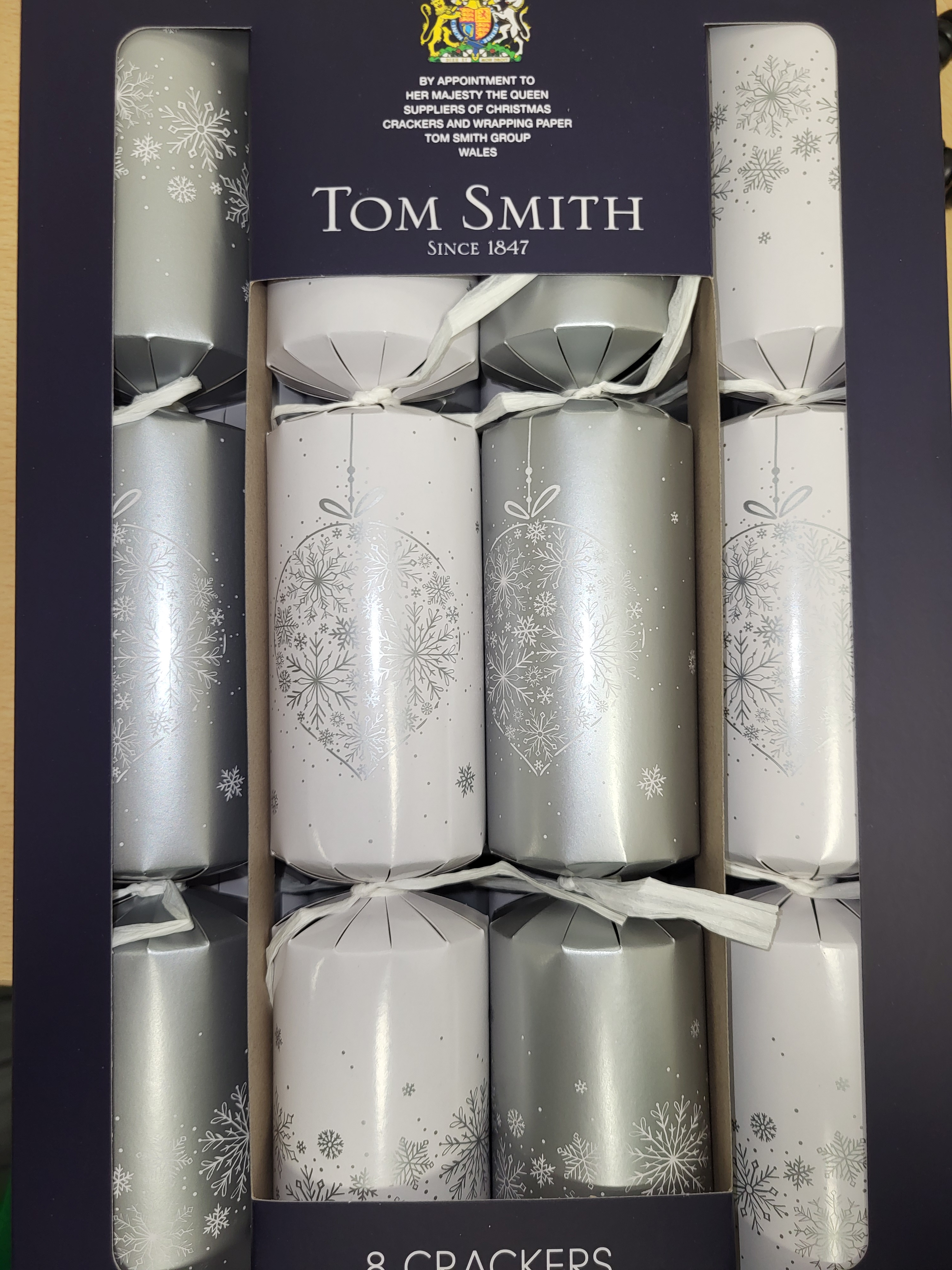 Tom Smith Crackers silver